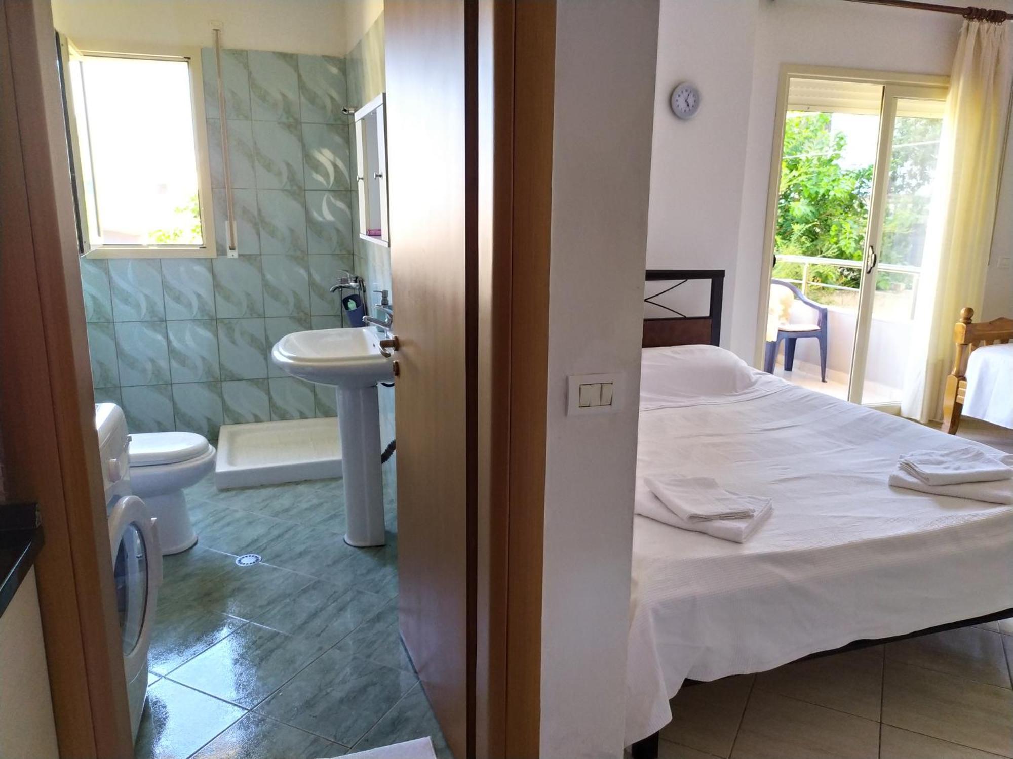 Valbona Apartments Vlore Bagian luar foto