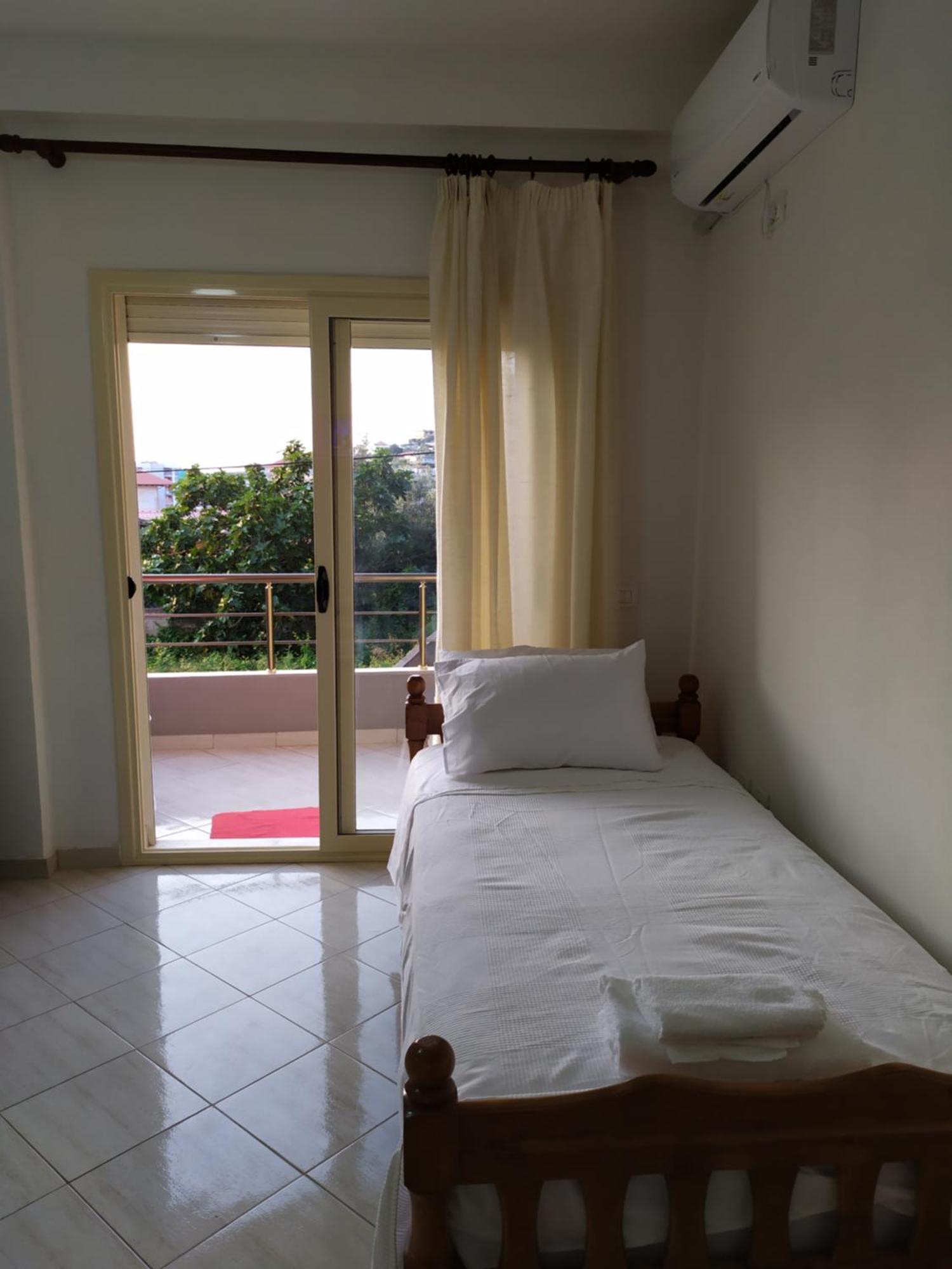 Valbona Apartments Vlore Bagian luar foto