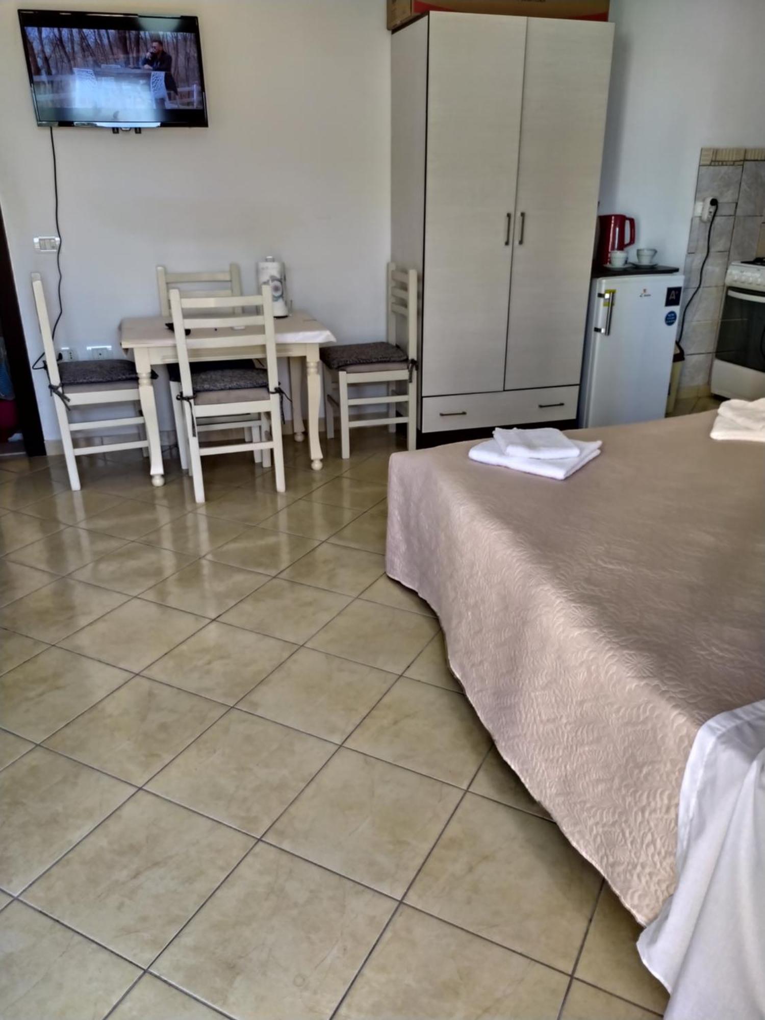 Valbona Apartments Vlore Bagian luar foto
