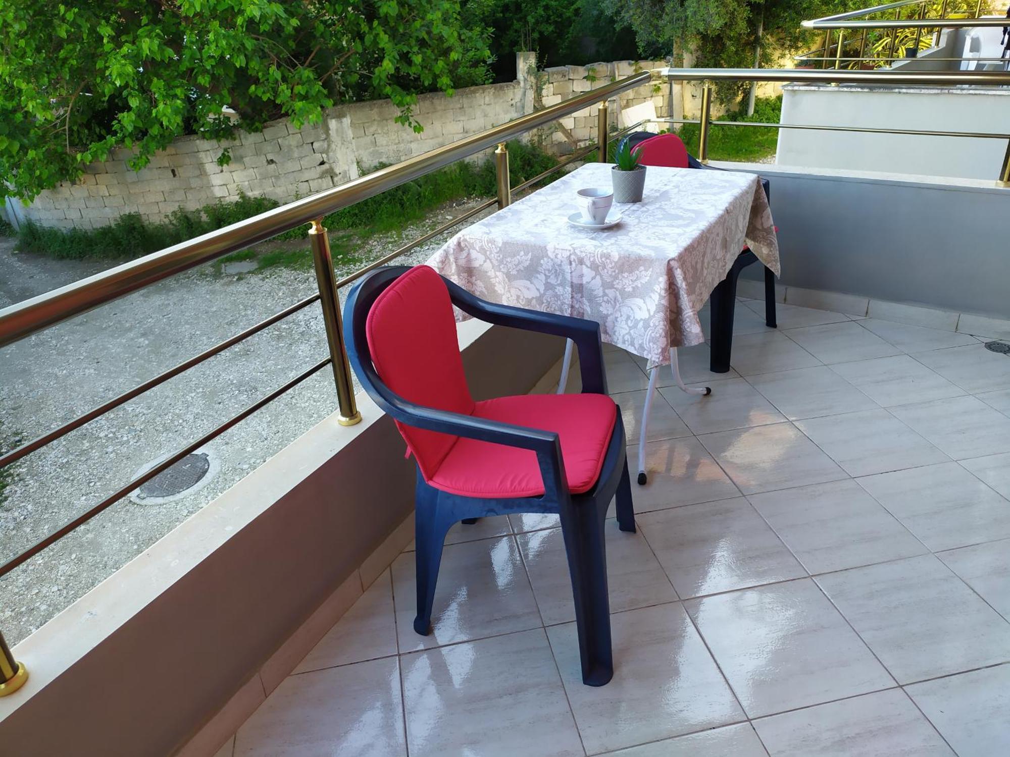 Valbona Apartments Vlore Bagian luar foto